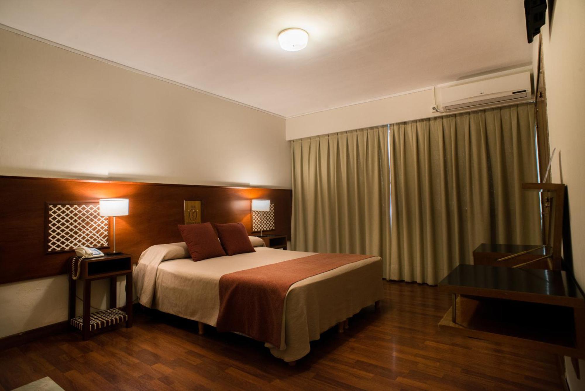 Hotel Victoria Plaza Salta Zewnętrze zdjęcie